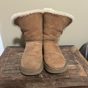 Women's Tan Ugg Boots